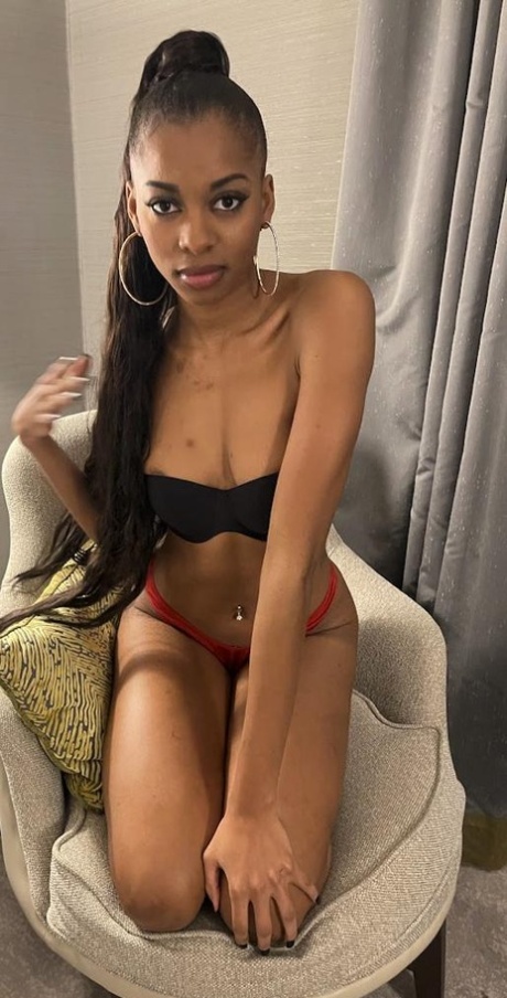 petite ebony teen xxx galleries