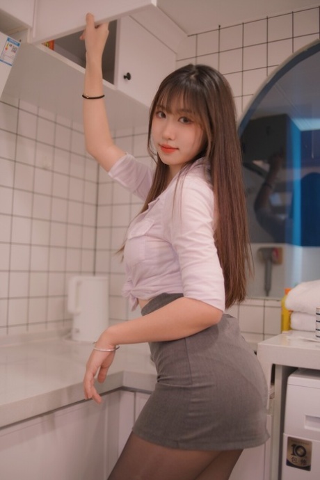 chinese teen free naked archive