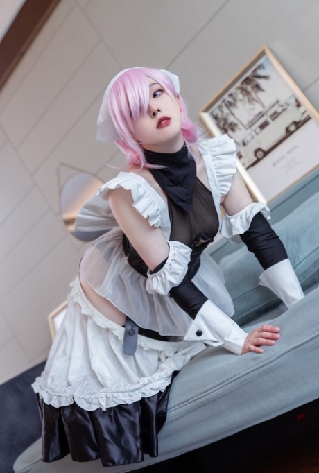 asian maid free sexy photo