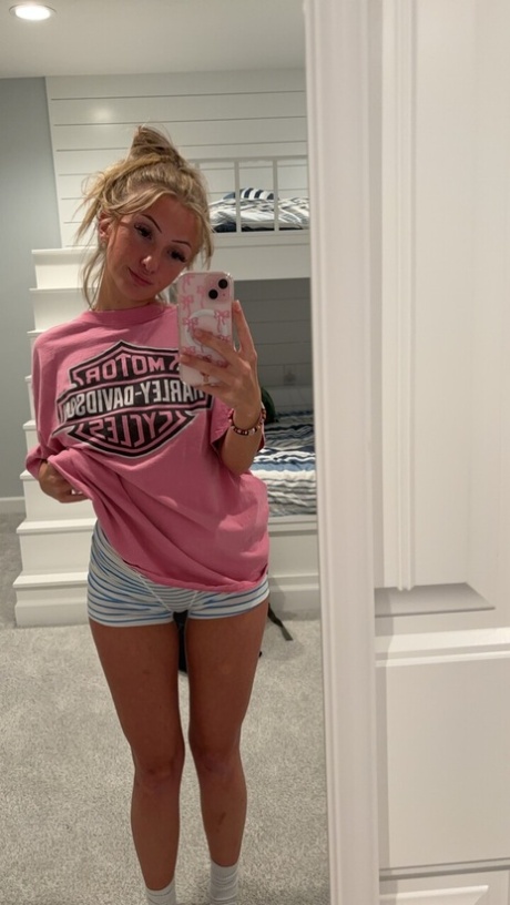 blonde selfie beautiful porn img