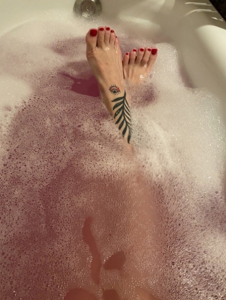 skinny teen feet sex pics