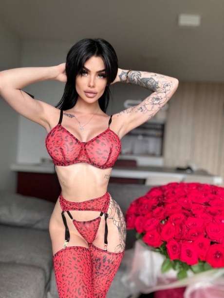 big tits tattoo free naked gallery