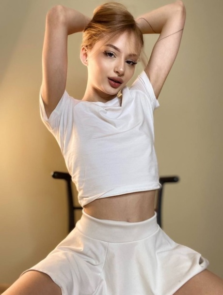 teen mini skirt hot gallery