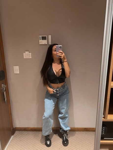 sexy selfie hot image