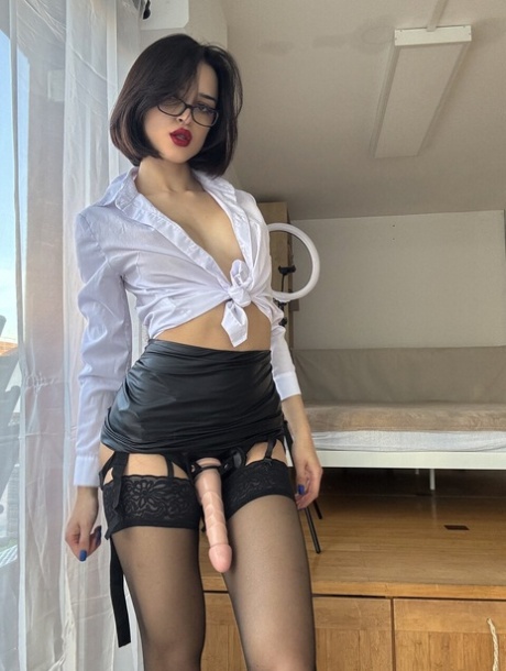 brunette stockings sex galleries