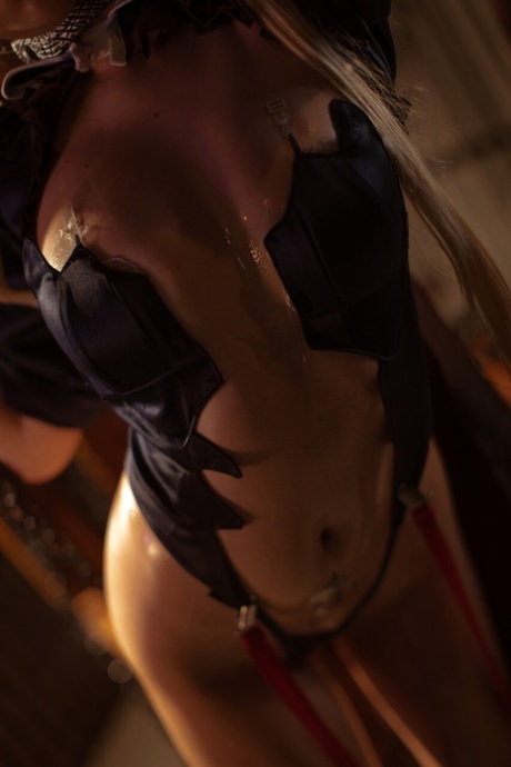 oiled asian hot nude pictures