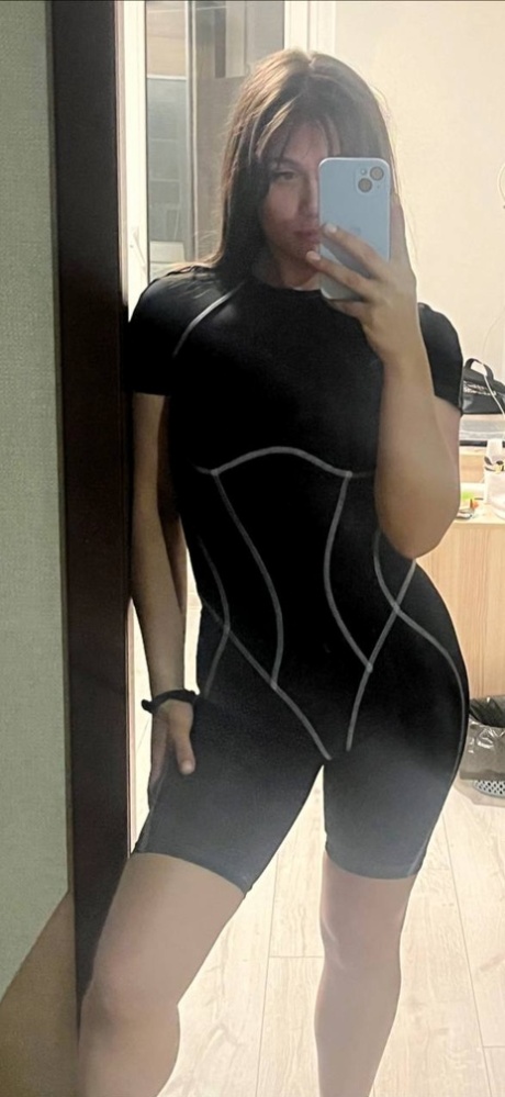 amateur teen selfie top galleries
