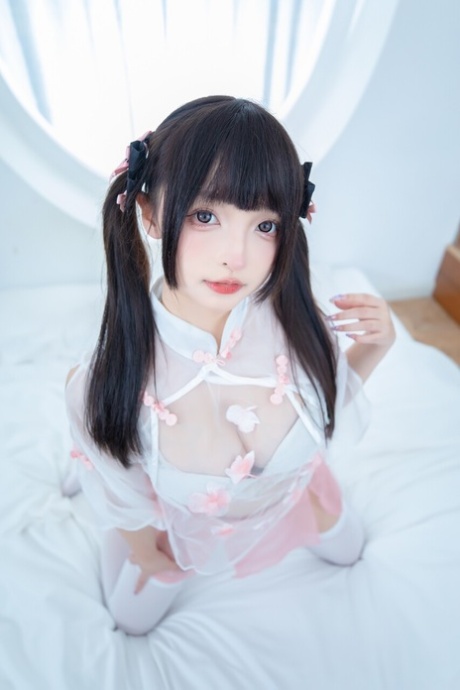 tiny asian free nude images