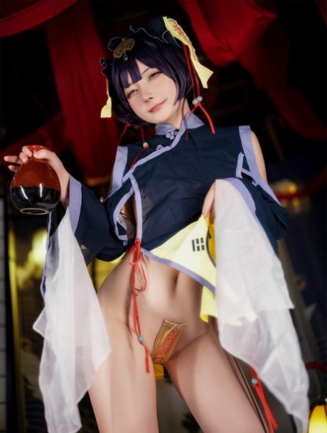 costume pornographic img