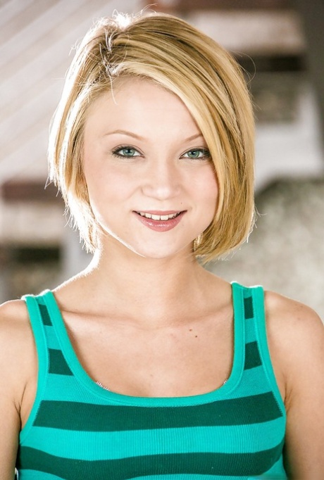 Dakota Skye pornstar adult pictures