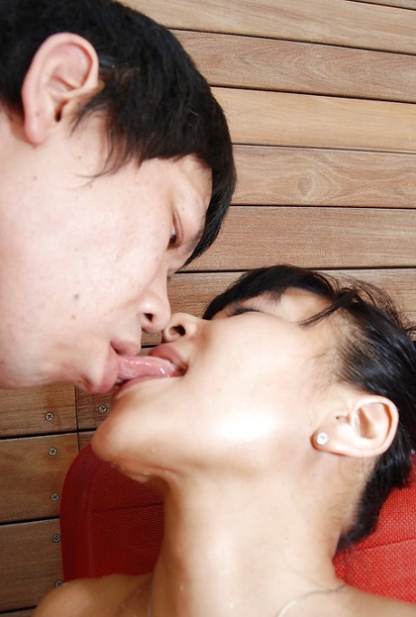 asian kissing beautiful naked img
