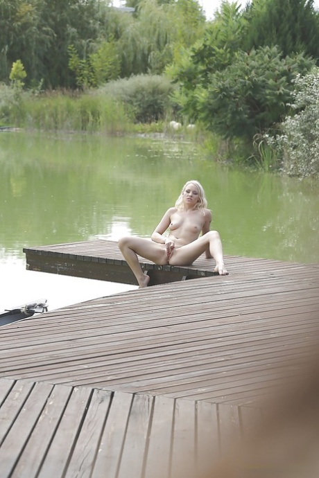 forest hot nude archive
