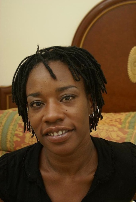 ebony granny porn pics