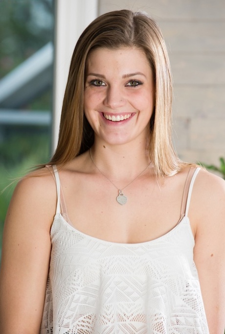 Aubrey Snow adult star archive