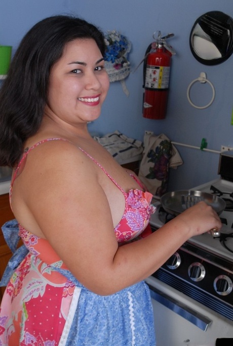 chubby mature latina hot xxx photos