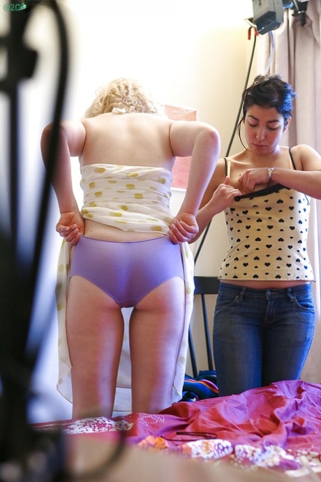 amateur voyeur nudes image