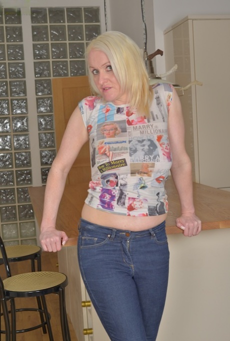 Jade Wilson free actress galleries