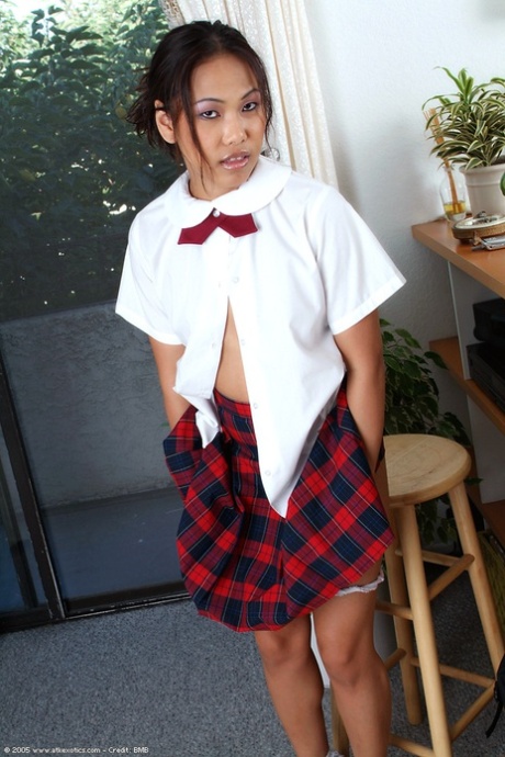 asian schoolgirl porn photos