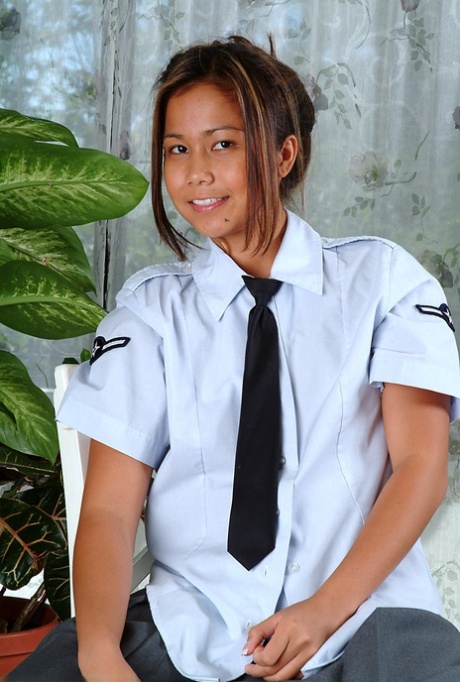 asian schoolgirl hd photos