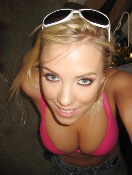 Bibi Jones free pornstar pic