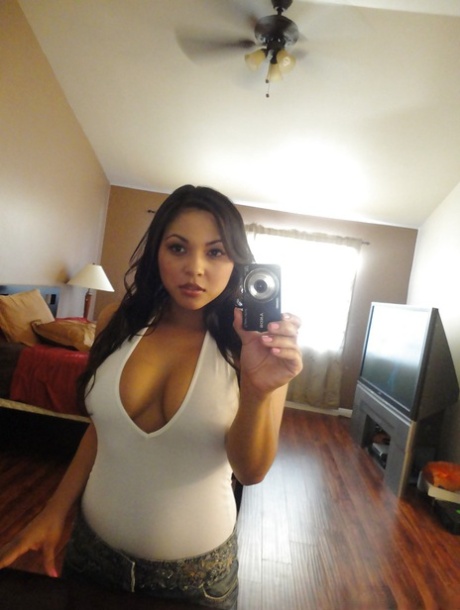 Adrianna Luna pornstar nice pic