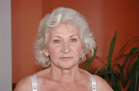 granny face sexy nude image