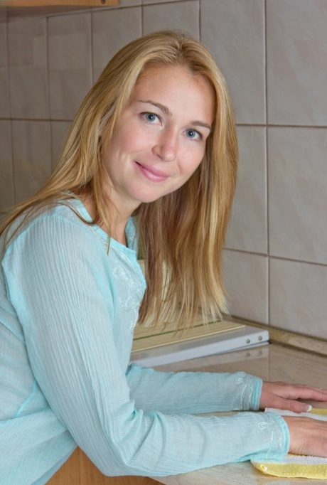 amateur mom sex archive