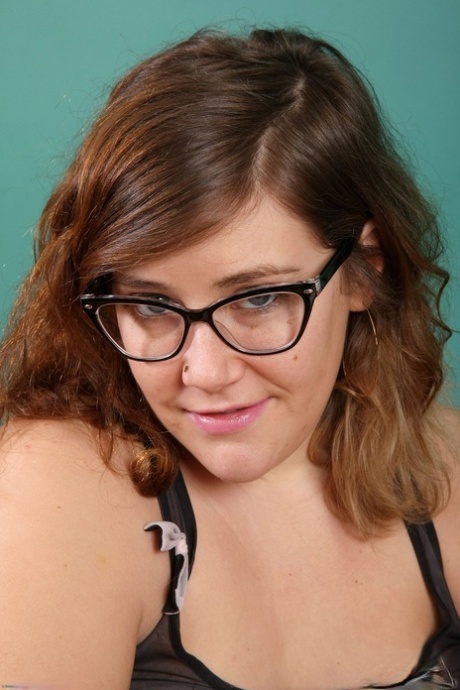 chubby face hot pic