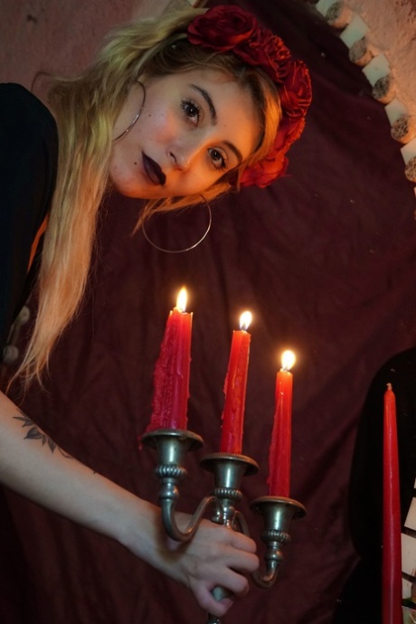 Harmonie Marquise star nude photo
