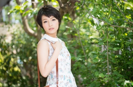short hair brunette adult pictures