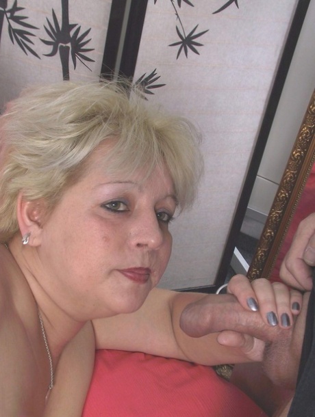 chubby handjob exclusive picture