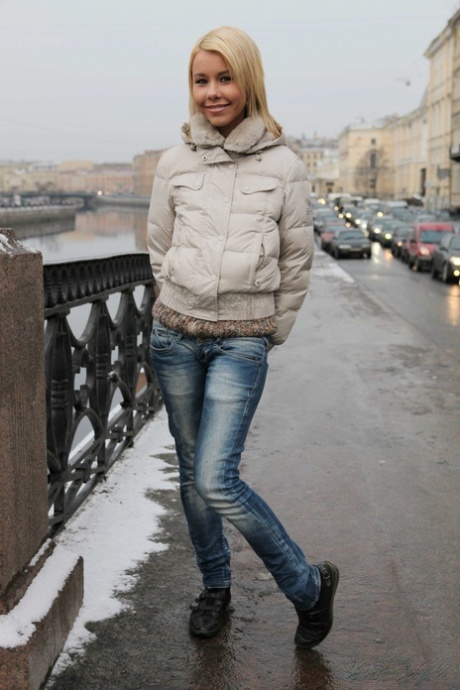 Silvia Beel model nice pics
