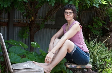 nerdy glasses hot pics
