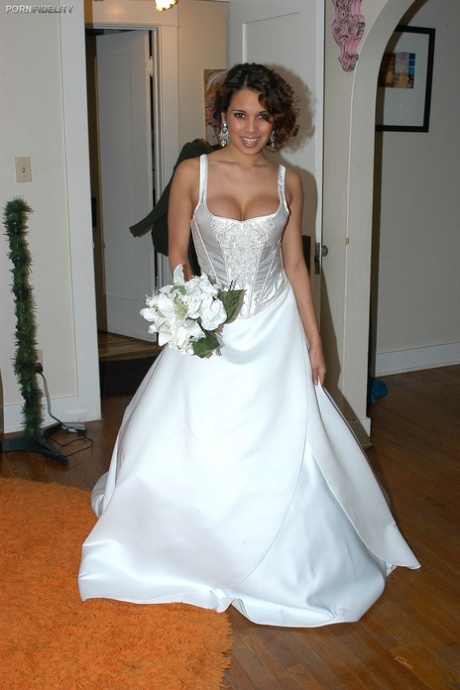 Renae Cruz star adult picture