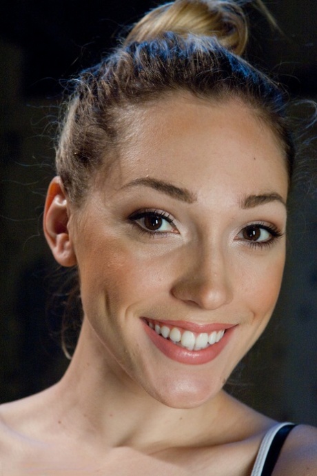 Lily Labeau high quality actress gallery