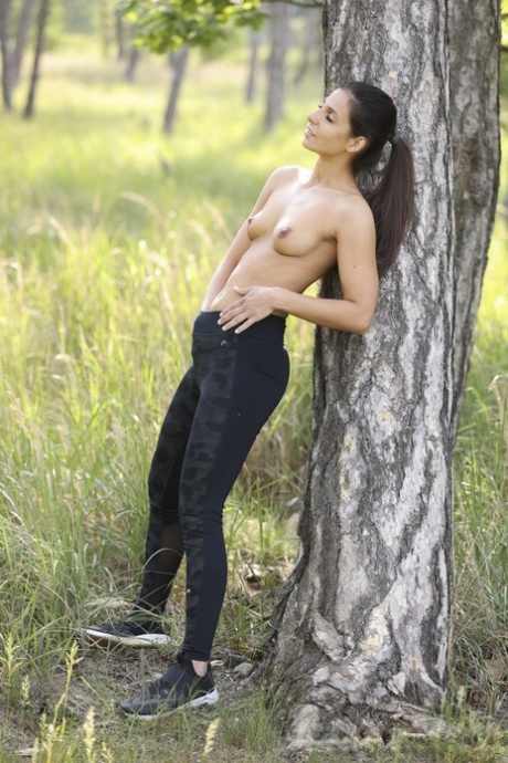 fitness teen top pic