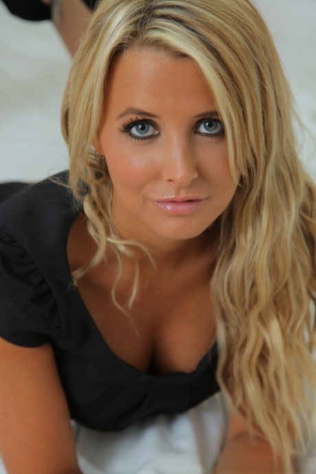 beautiful babe free photos