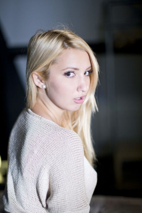 Daytona X nice actress gallery