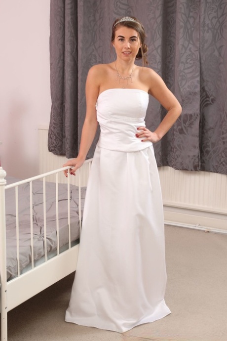 Sarah James beautiful model photo