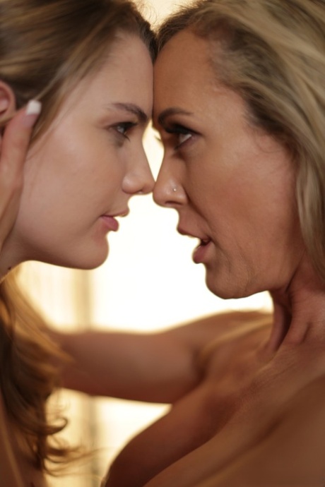 lesbian milf best pic