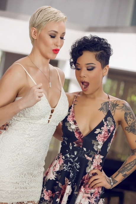 Honey Gold pornstar hd galleries