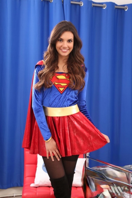 Abigail Day star nice pic