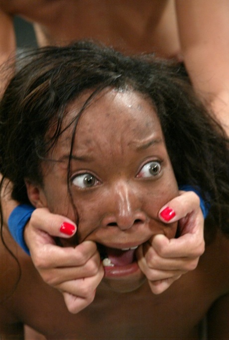 ebony fetish nudes pics