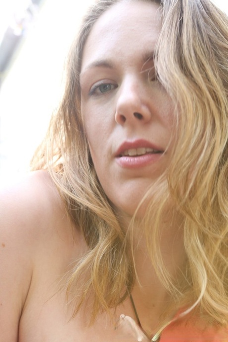 chubby face xxx gallery