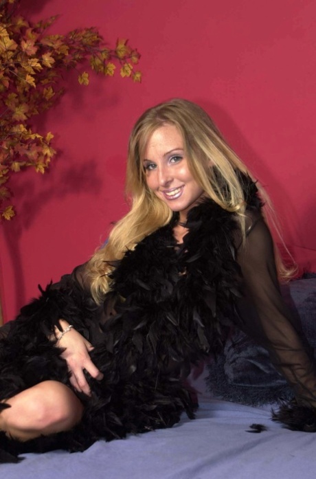 Sandra Iron pornstar beautiful photo