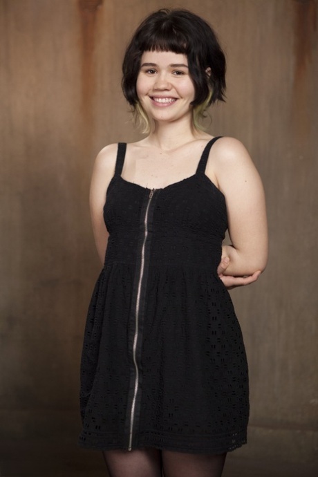short hair teen art nude photo