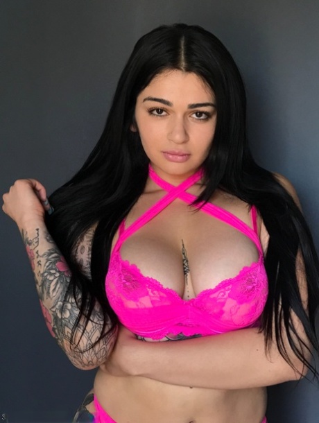 Carolina Cortez star art pics