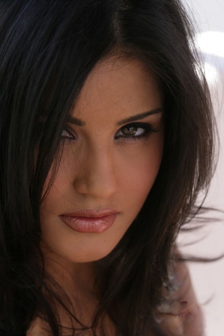 beautiful face free porn img