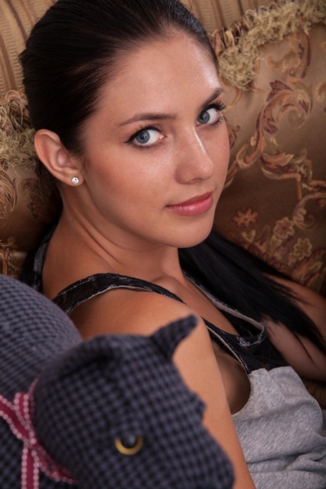 Kantata model pretty pic