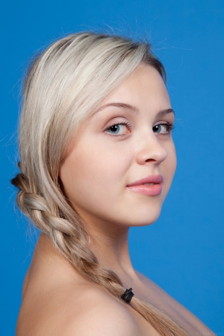 teen face art nude gallery